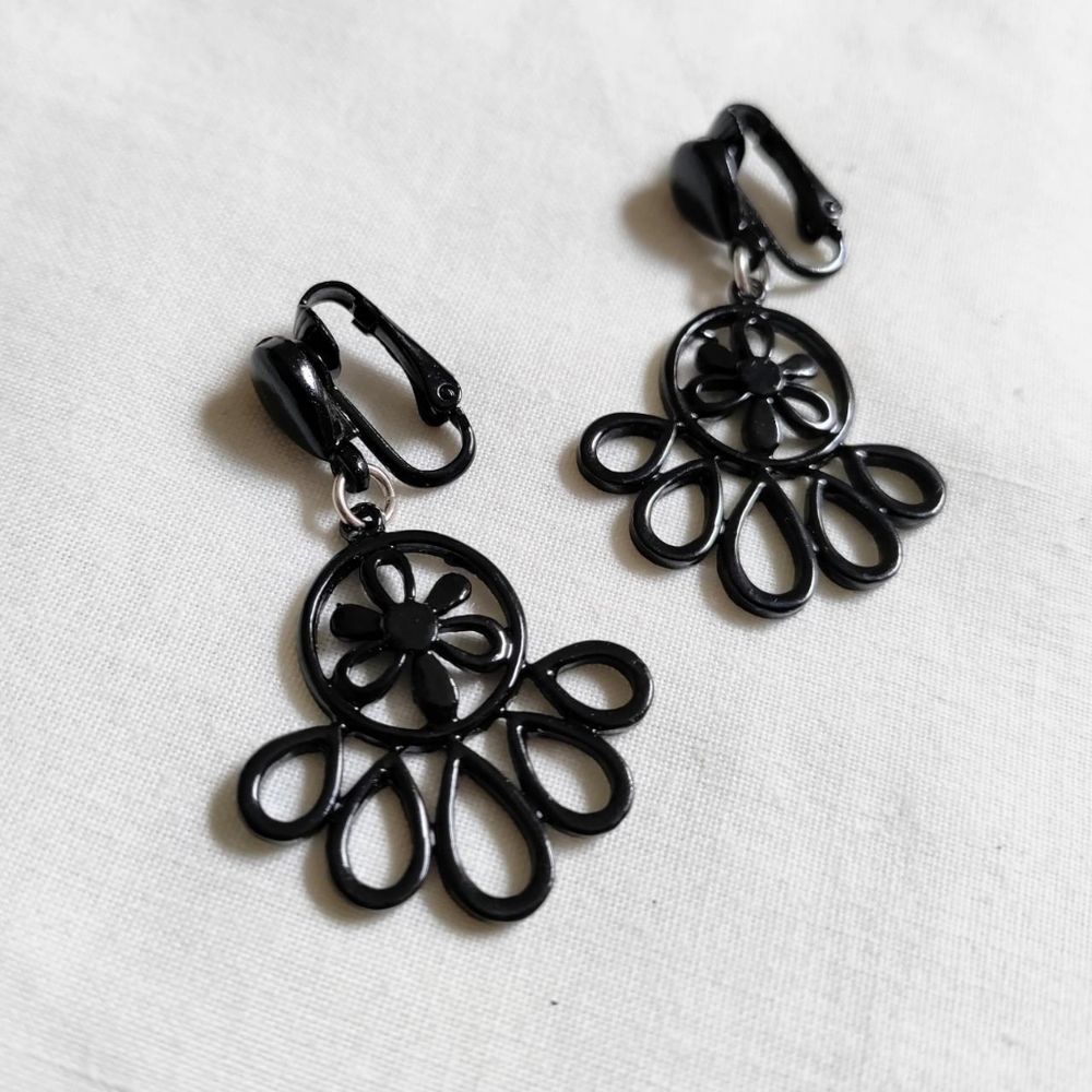90s Vintage Earrings - Picture 2 of 4